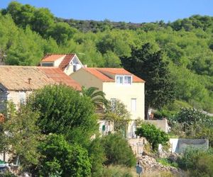 Apartments with a swimming pool Rukavac (Vis) - 8851 Rukavac Croatia