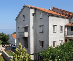 Apartment Njivice 5458a Njivice Croatia
