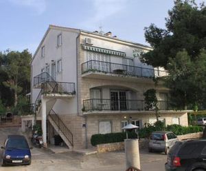 Apartments with a parking space Jelsa (Hvar) - 8732 Jelsa Croatia