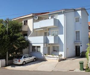 Apartments with a parking space Jadranovo (Crikvenica) - 5285 Diminici Croatia