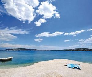 Three-Bedroom Holiday home with Sea View in Okrug Donji Okrug Donji Croatia