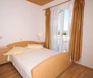 Apartments and rooms with parking space Brela (Makarska) - 6895 Brela Croatia