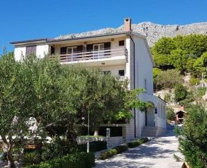 Apartments by the sea Duce (Omis) - 2821 Duce Croatia