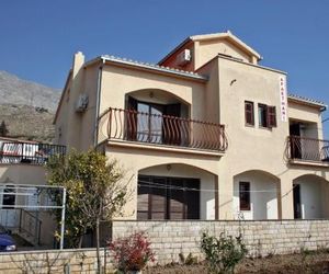 Apartments by the sea Duce (Omis) - 4852 Duce Croatia