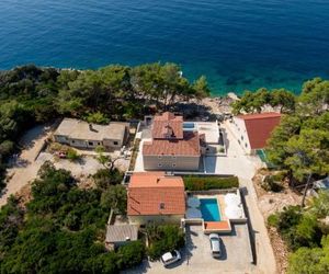 Seaside house with a swimming pool Brna - Vinacac (Korcula) - 9266 Prizba Croatia