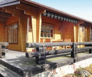 Three-Bedroom Holiday home with a Fireplace in Grisslehamn Grisslehamn Sweden