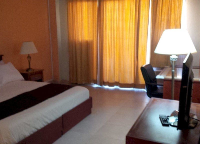 Hotel Photo 1