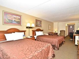 Фото отеля Holiday Inn Express & Suites Raleigh NE - Medical Ctr Area, an IHG Hot