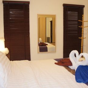 NearBy Hotel