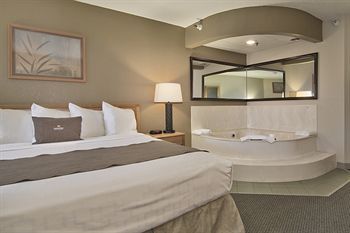 Photo of Boarders Inn & Suites by Cobblestone Hotels - Faribault