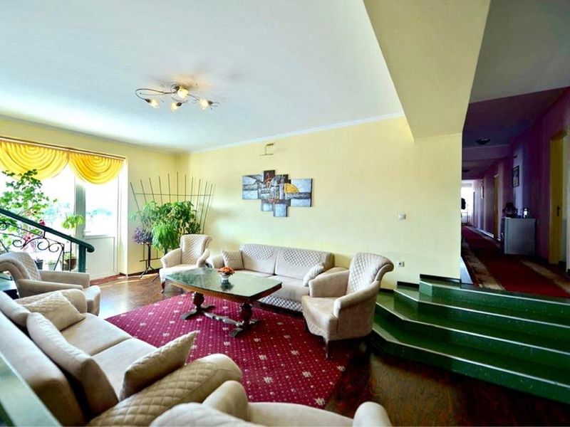Hotel Photo 8