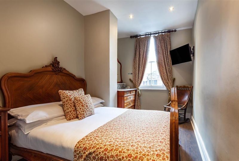 image of hotel Guy Fawkes Inn, Sure Hotel Collection by Best Western