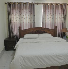 NearBy Hotel