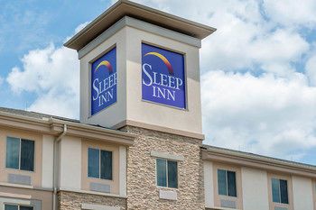 Photo of Sleep Inn & Suites Defuniak Springs