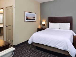 Hotel pic Legacy Suites Donaldsonville