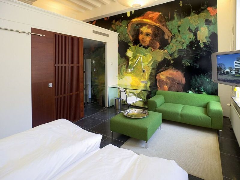 Hotel Photo 1