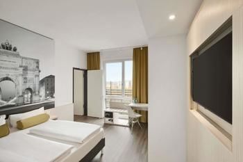 Hotel Photo 3