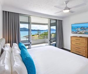 Fully Renovated Frangipani Beach Front Apartments Hamilton Island Australia