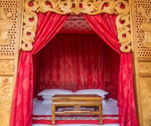 A Piece Of Red Cloth Youth Hostel Pingyao China