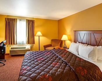 Photo of Rodeway Inn & Suites Phillipsburg