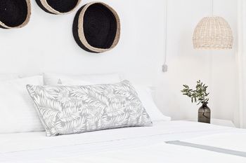 image of hotel Mr and Mrs White Paros