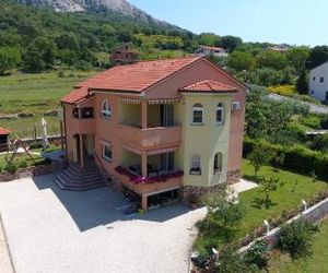 Apartment Medved Baska Croatia