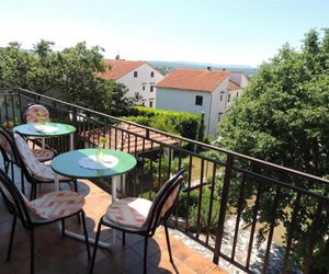 Apartment Nikolina Malinska Croatia