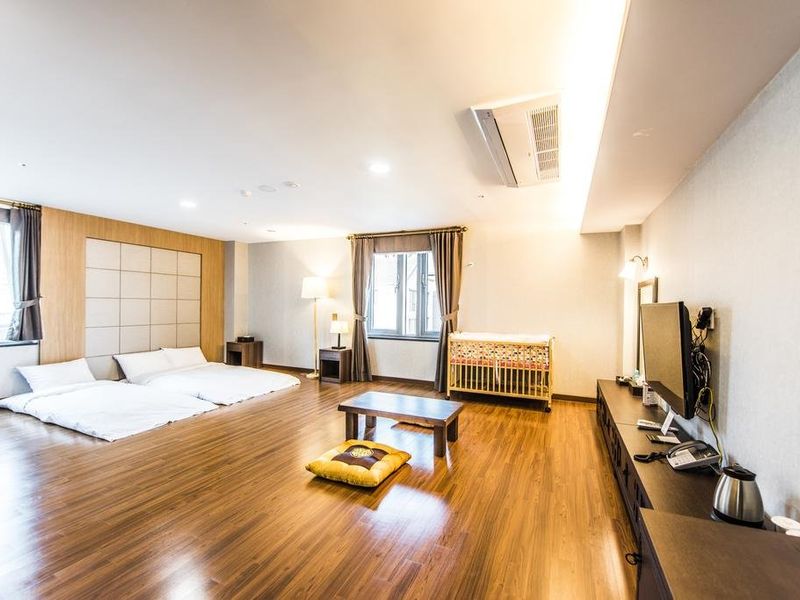 Hotel Photo 11