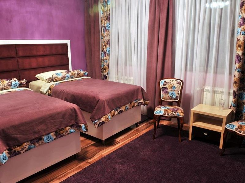 Hotel Photo 9