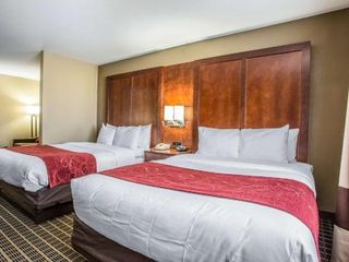 Hotel pic Comfort Suites Delavan - Lake Geneva Area