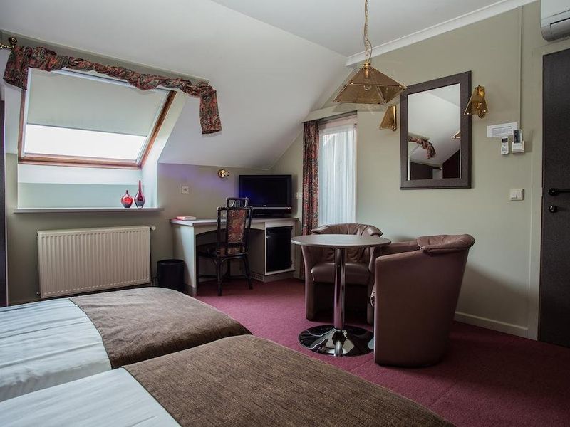 Hotel Photo 5