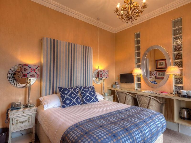 Hotel Photo 1