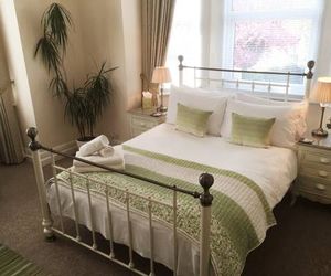 Number 10 Self Catering Southampton United Kingdom