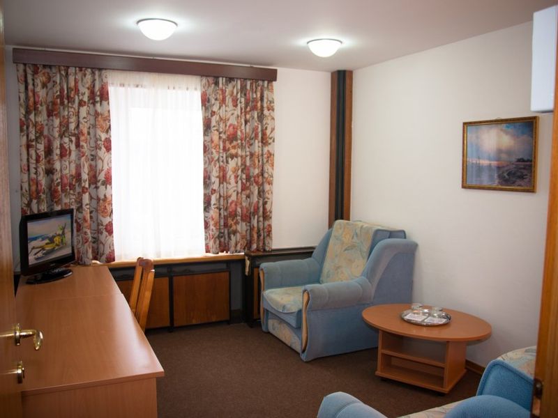 Hotel Photo 9