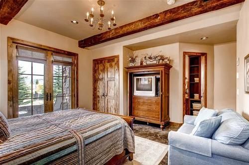 Ski Bridge Lodge by Pinnacle Lodging