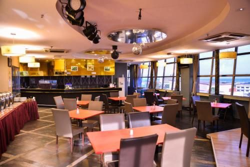 Hotel Photo 12