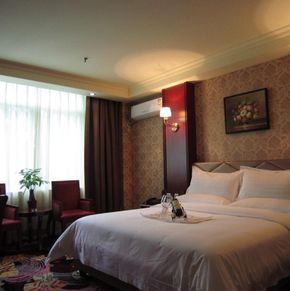 NearBy Hotel