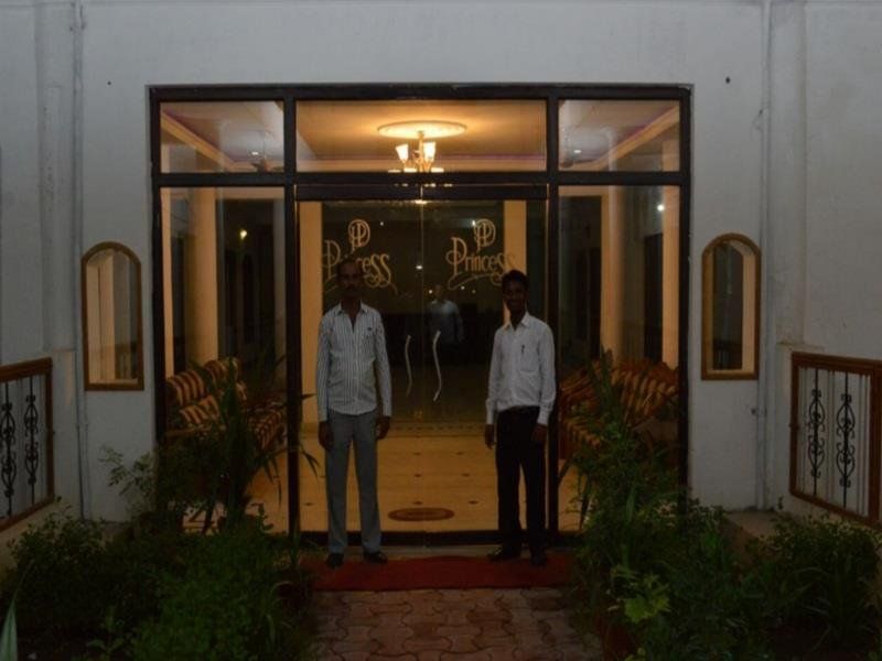 صورة الفندق 8