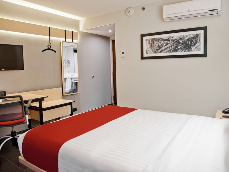 Hotel Photo 1