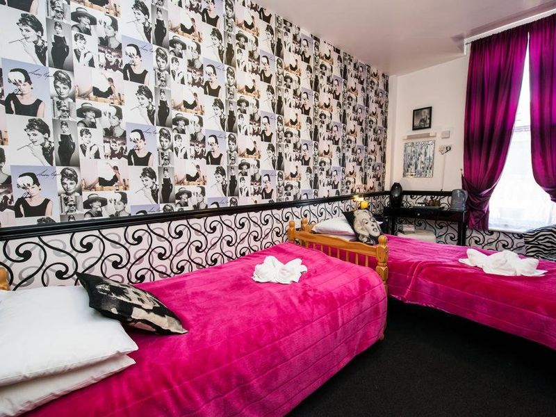 Hotel Photo 1