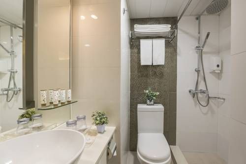 Hotel Photo 8