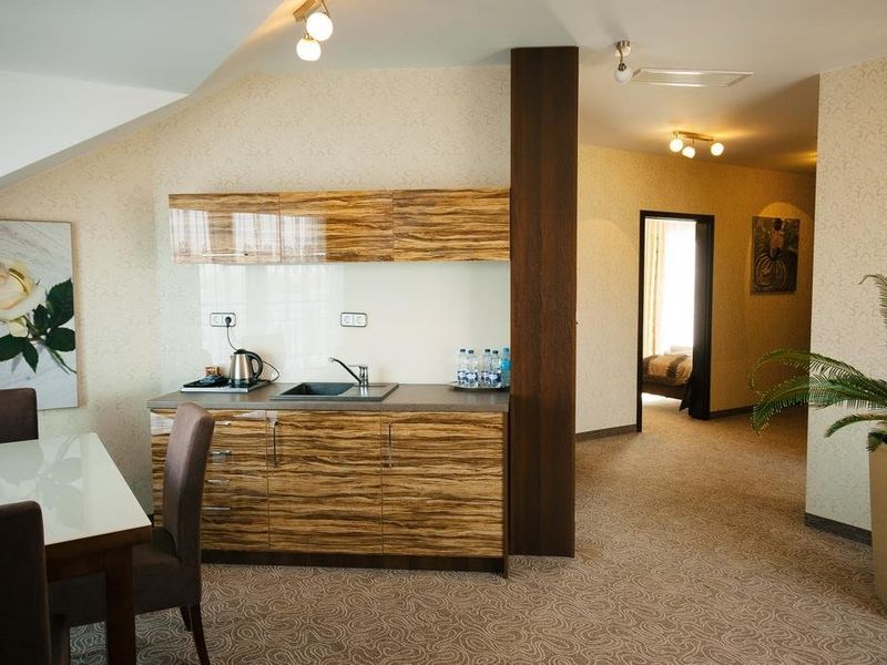 Hotel Photo 12