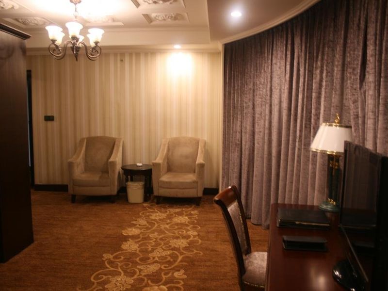 Hotel Photo 8