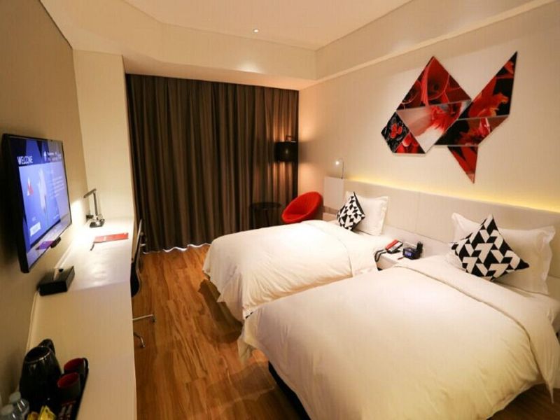 Hotel Photo 5
