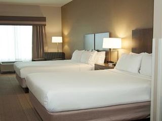 Фото отеля Holiday Inn Express Hotel & Suites Wichita Northeast, an IHG Hotel