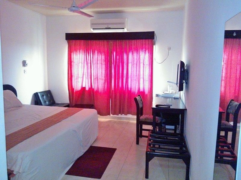 Hotel Photo 1