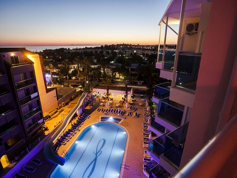 Hotel Photo 14