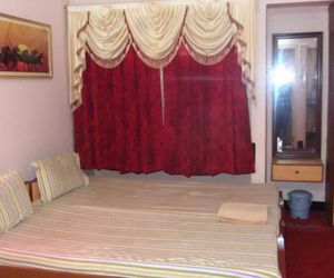 SPRINGWOOD GUEST HOUSE   1B 81 Kolkata India
