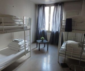 Women Bed - Hostel (adults only) Malakoff France