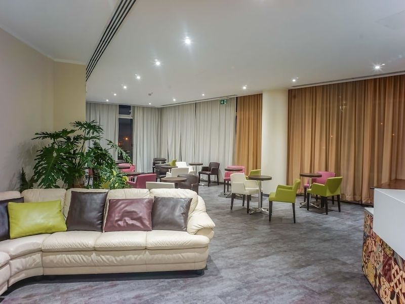 Hotel Photo 9